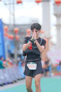 BIB: 5032
                            <button type="button" onclick="openModal(21763759)" class="btn btn-primary btn-sm float-right btn-popup" data-toggle="modal" data-target=".modal-high-quality">
                        <i class="fas fa-shopping-cart"></i> Add to Cart
                    </button>
                                            <button type="button" onclick="isThisMe(21763759, true)" class="btn btn-success btn-sm float-right btn-popup btn-isme hidden" data-toggle="tooltip" data-placement="bottom" title="นี่คือรูปของคุณใช่ไหม คลิกที่นี่เพื่อเอาเข้าอัลบั้ม">
                        <i class="fas fa-plus"></i> Add to album
                    </button>
                    <button type="button" onclick="isThisMe(21763759, false)" class="btn btn-warning btn-sm float-right btn-popup btn-isnotme hidden">
                        <i class="fas fa-ban"></i> Remove from album
                    </button>